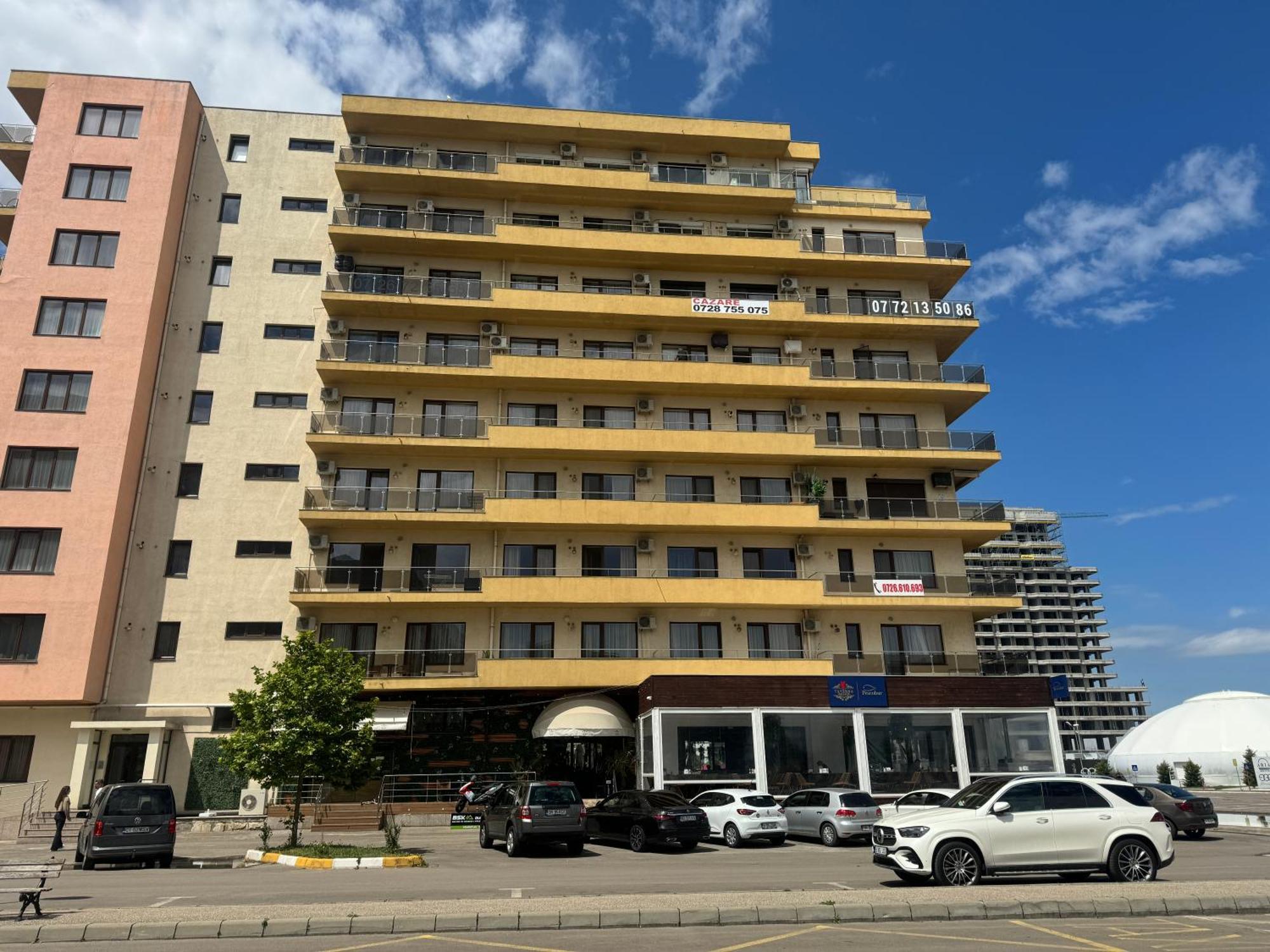 Summerland Sea-View Luxury Apartment Mamaia Exterior photo